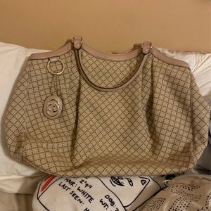 100% authentic Large gucci sukey bag tan